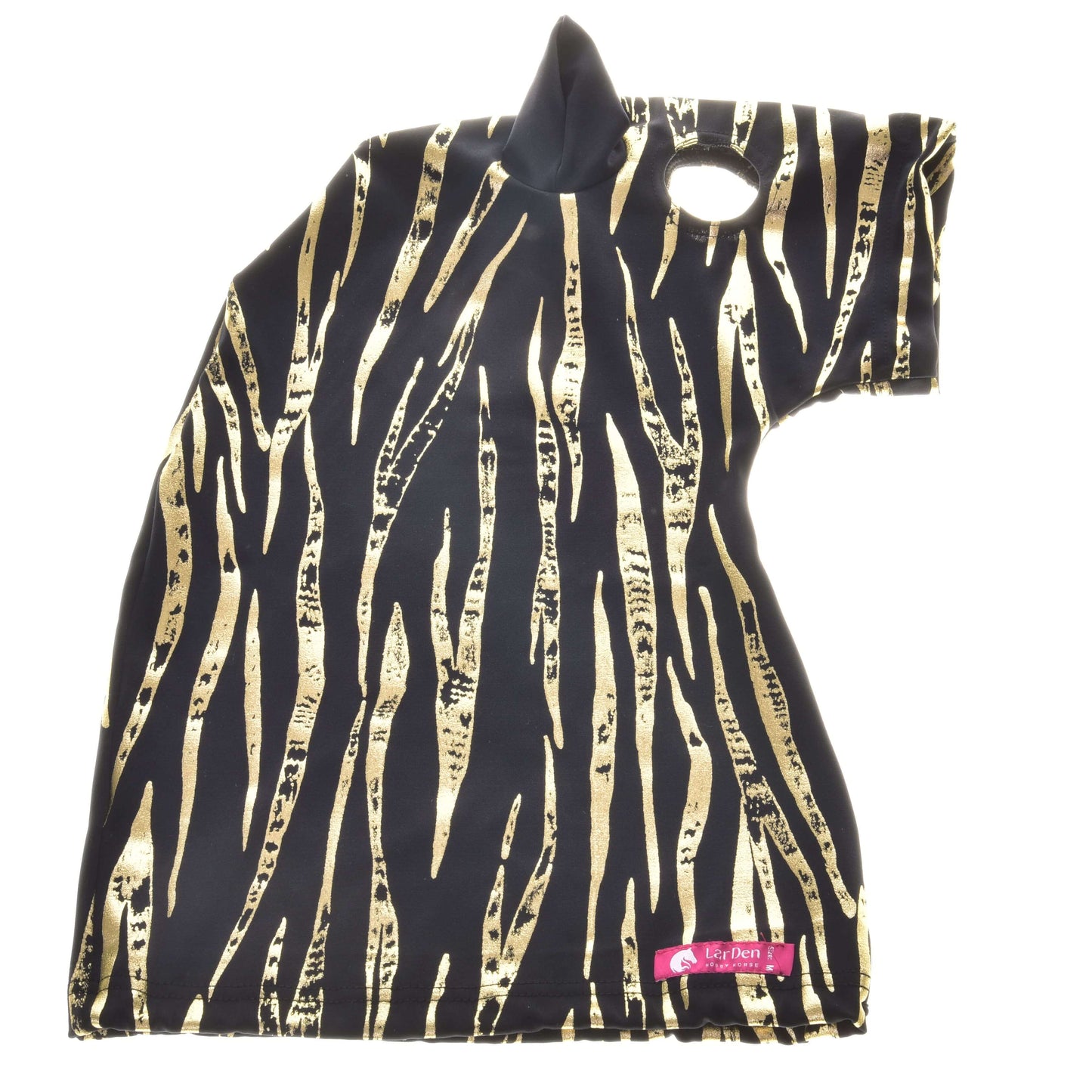 Hobby Horse LarDen ochranný oblek Zebra Gold (Lycra), černé tričko pro mazlíčky s lesklými zlatými pruhy zebry, otvorem na hlavu, malým límcem s detailem uší a růžovým štítkem „By Petti“ u spodního okraje, ideální pro stylovou ochranu.