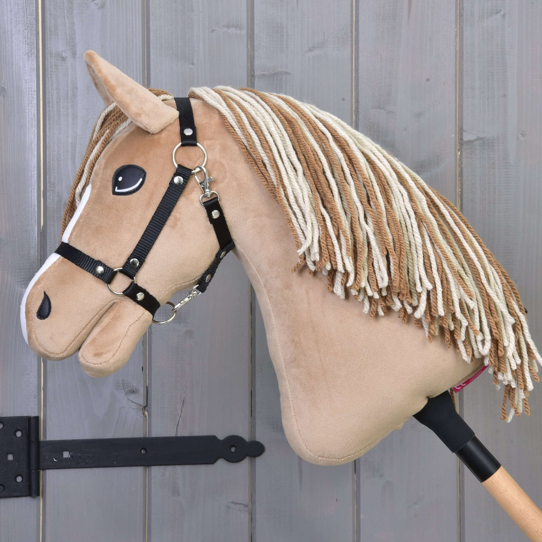 Hobby Horse Bren s černou ohlávkou