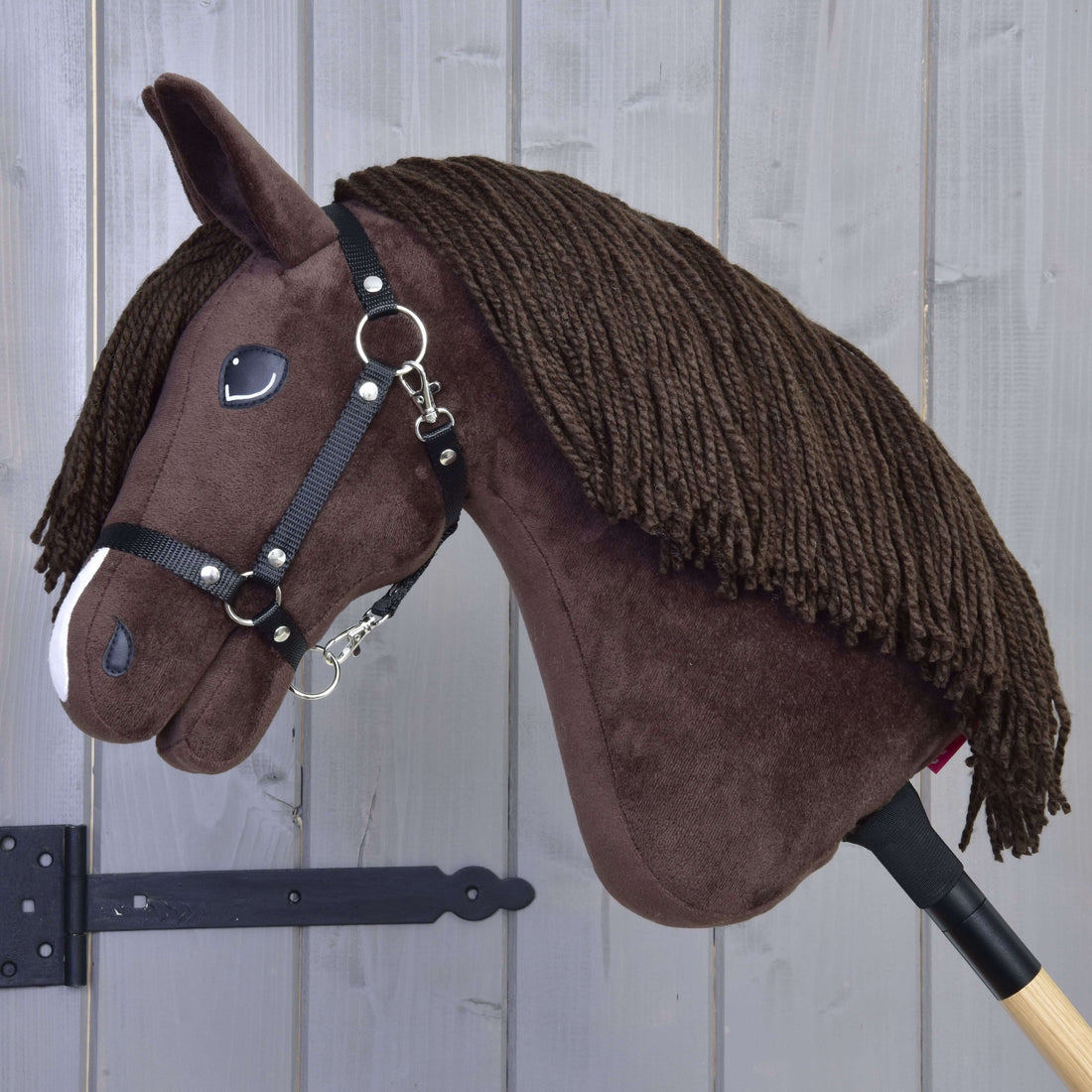 Hobby Horse Chianti s černou ohlávkou