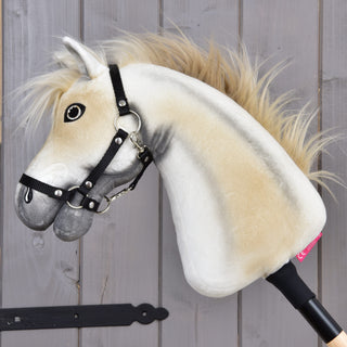 Hobby Horse Honey Pearl s černou ohlávkou - velikost S