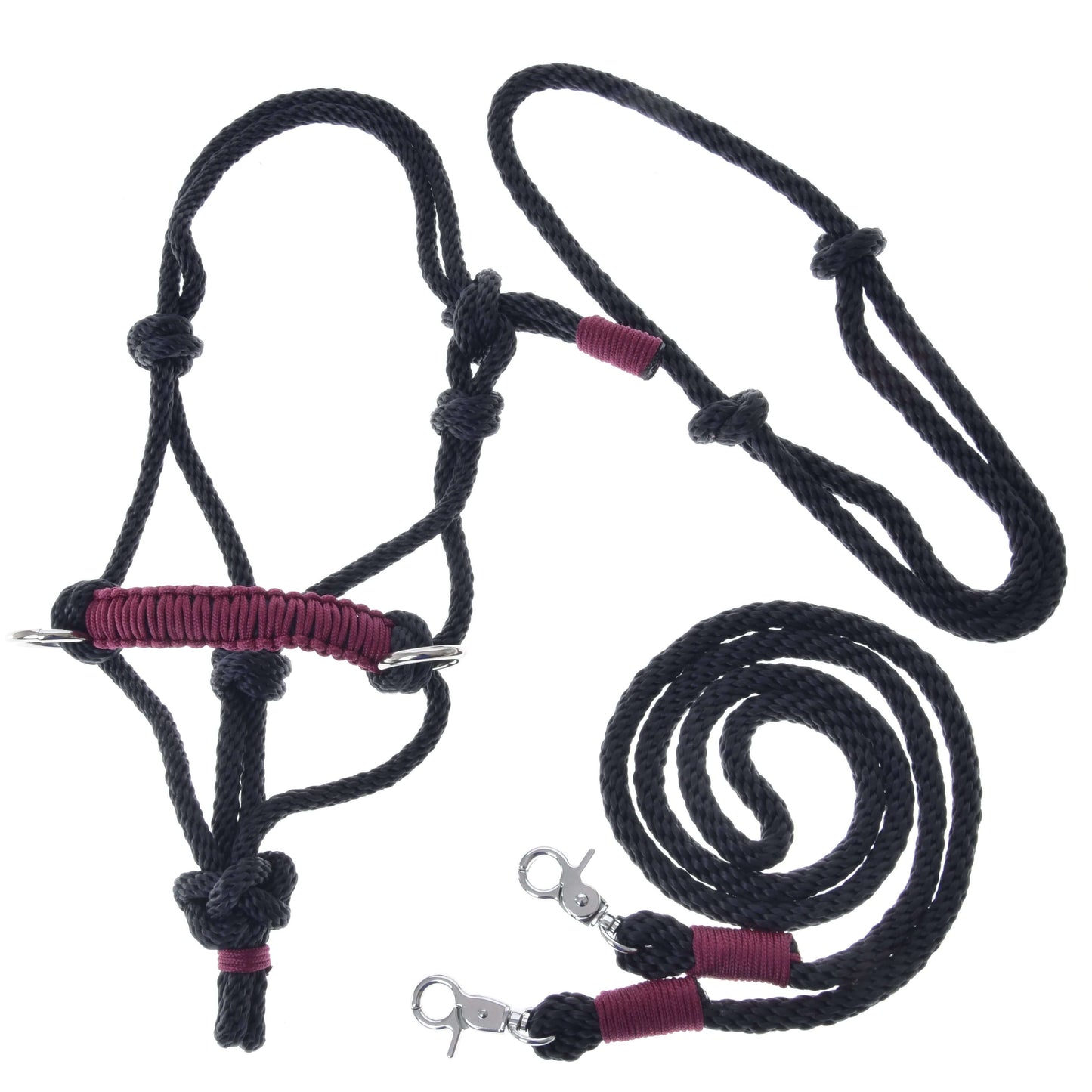Provazový set Maroon od Hobby Horse LarDen obsahuje černou provazovou ohlávku s uzly, vínovými omotávkami, ladící vodítko a kovové klipy – ideální jako odolný doplněk pro Hobby Horse – zobrazeno na bílém pozadí.