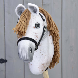 Hobby Horse Rufus s černou ohlávkou