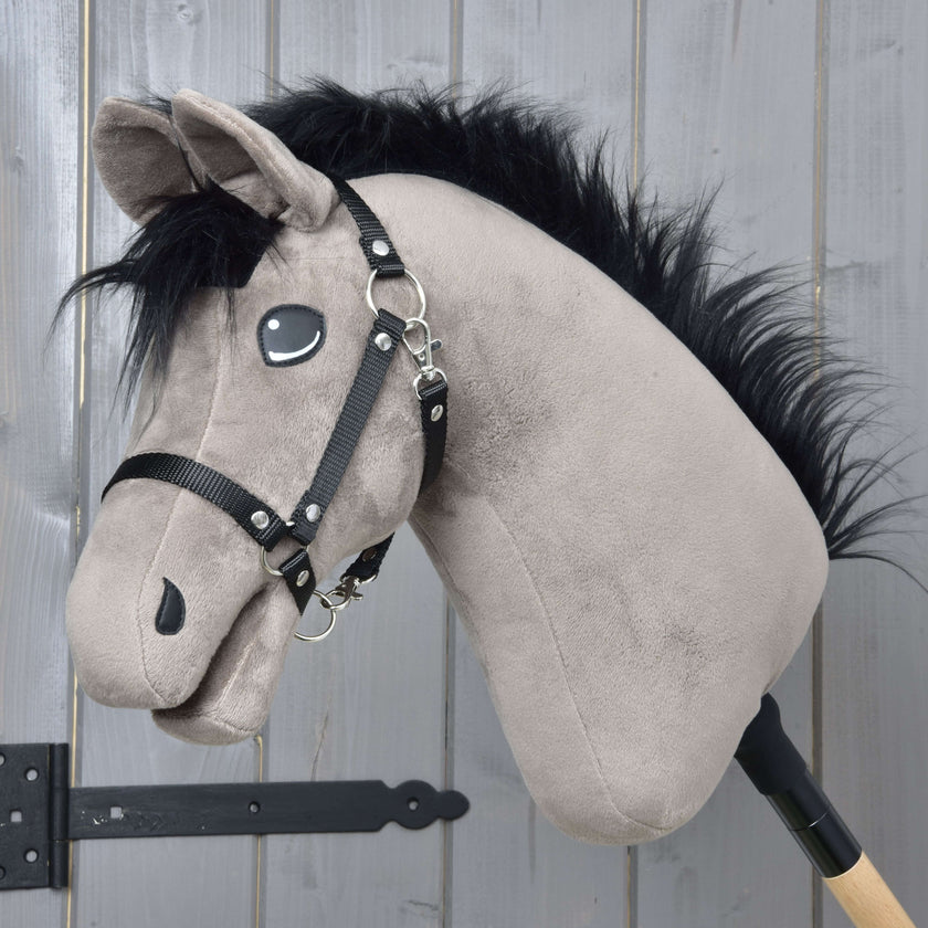 Hobby Horse Thor s černou ohlávkou