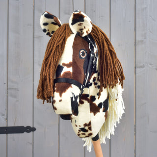 Hobby Horse Dakota s černou ohlávkou