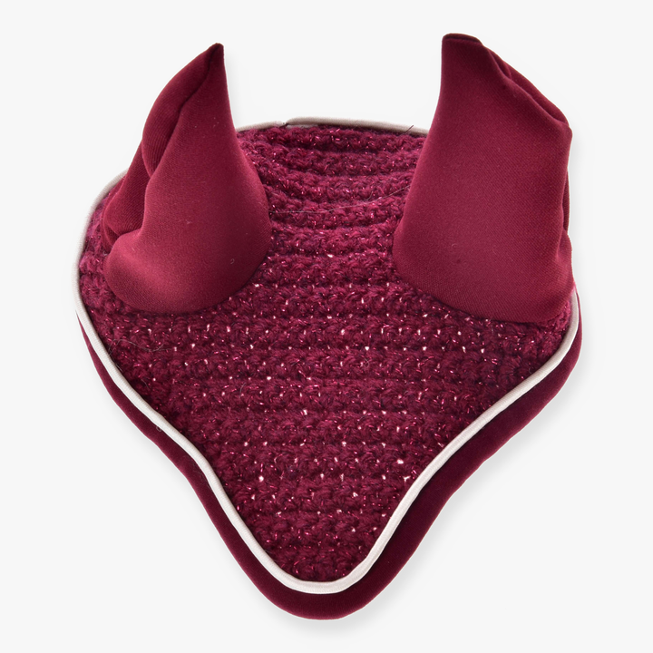Hobby Horse čabraka Lux Maroon od LarDen z třpytivého vínového háčkování s ušima ve stejné barvě a bílou paspulkou