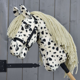 Hobby Horse Lord Valentine s černou ohlávkou