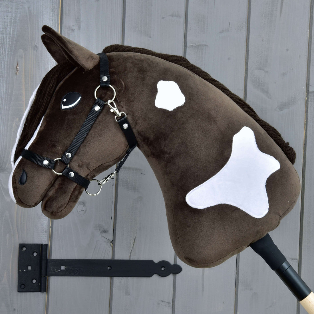 Hobby Horse Monte s černou ohlávkou