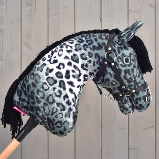 Hobby Horse Picasso s černou ohlávkou