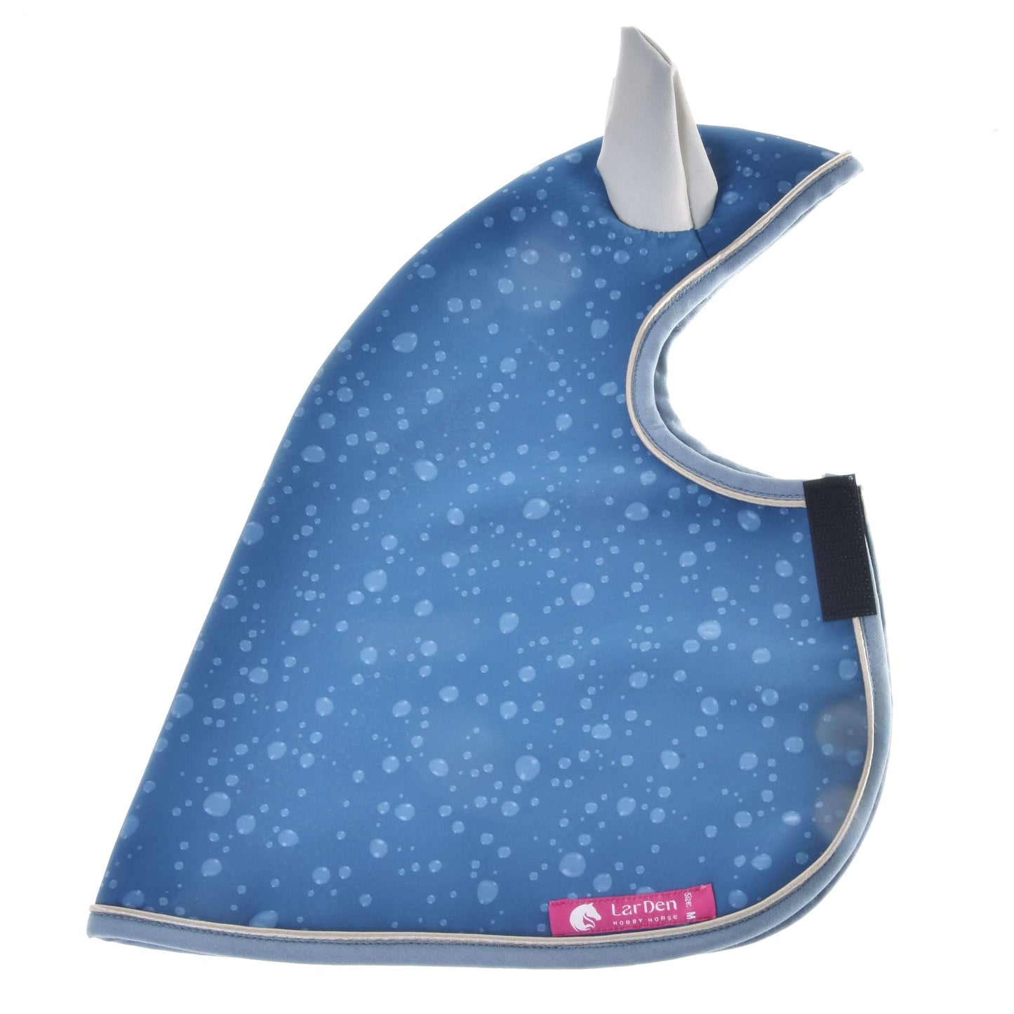 Modrá voděodolná Pláštěnka Dolly (softshell) od Hobby Horse LarDen se vzorem kapek, šedým lemováním a vzpřímenou částí na uši, páskem na suchý zip a růžovým štítkem „LarDen“ – navržená do každého počasí.