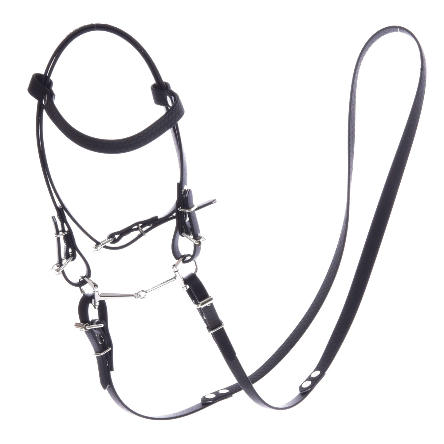 Kompletní uzdečka bez nánosníku Pure Black od Hobby Horse LarDen, z černé koženky se stříbrným kováním a odnímatelnými otěžemi, ideální pro nadšence do Hobby Horse. Na bílém pozadí.