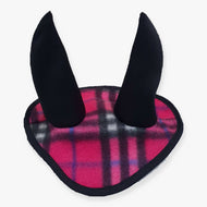 Čabraka kostka růžová (fleece) (vel. M) od Hobby Horse LarDen s růžovým kostkovaným látkovým základem a vysokýma vzpřímenýma černýma ušima pro vzhled hravého kostýmového doplňku.