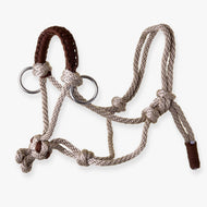 Parelka Nature od Hobby Horse LarDen s hnědými akcenty a stříbrnými kroužky, stylový a funkční doplněk pro vedení nebo uvázání vašeho Hobby Horse.